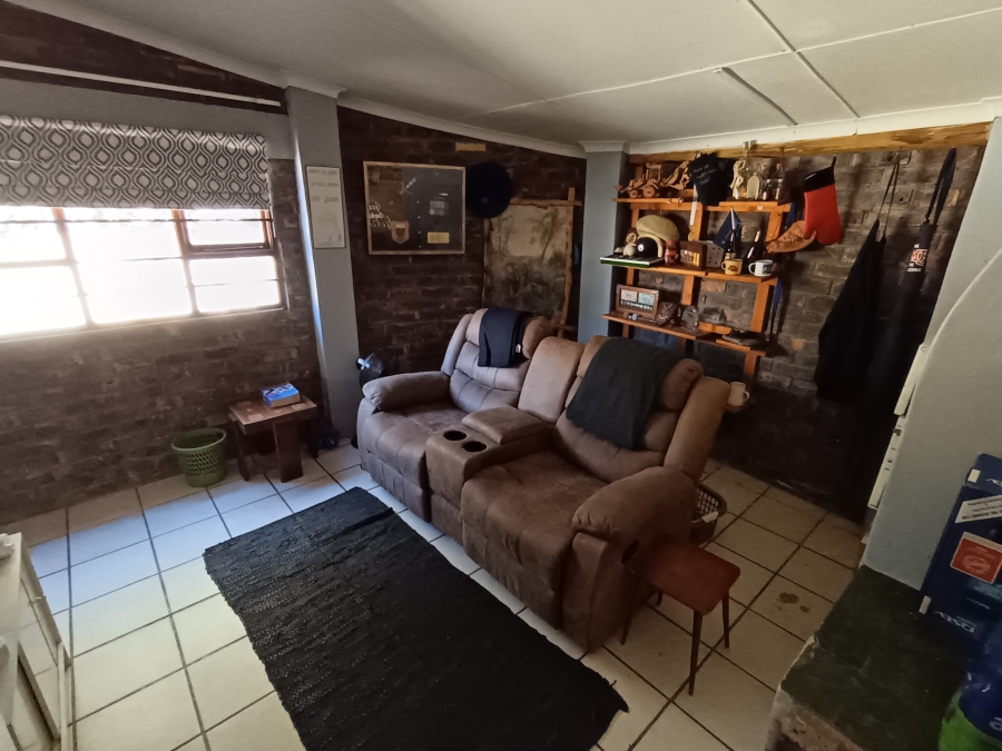 3 Bedroom Property for Sale in Wavecrest Eastern Cape
